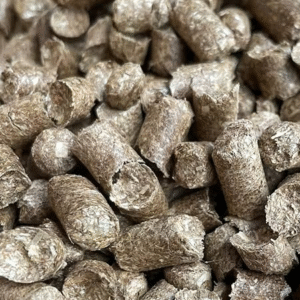 Straw pellets for litter